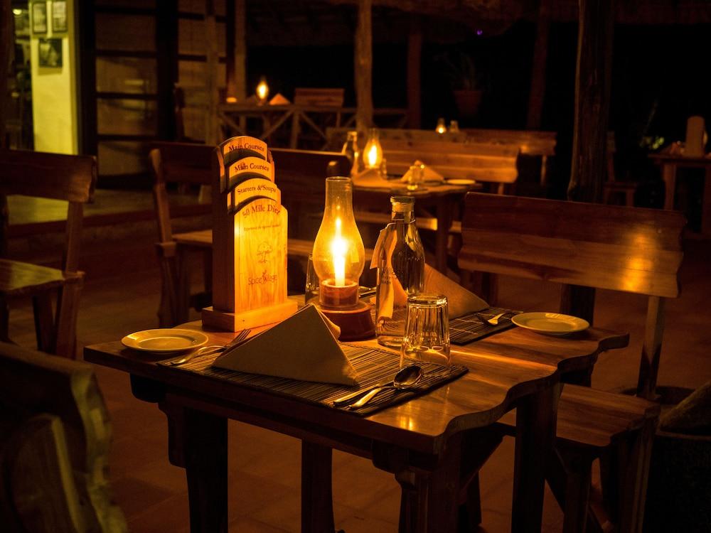 Spice Village Thekkady - A Cgh Earth Experience Luaran gambar